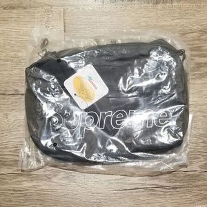 Supreme FW18 Shoulder Bag Black